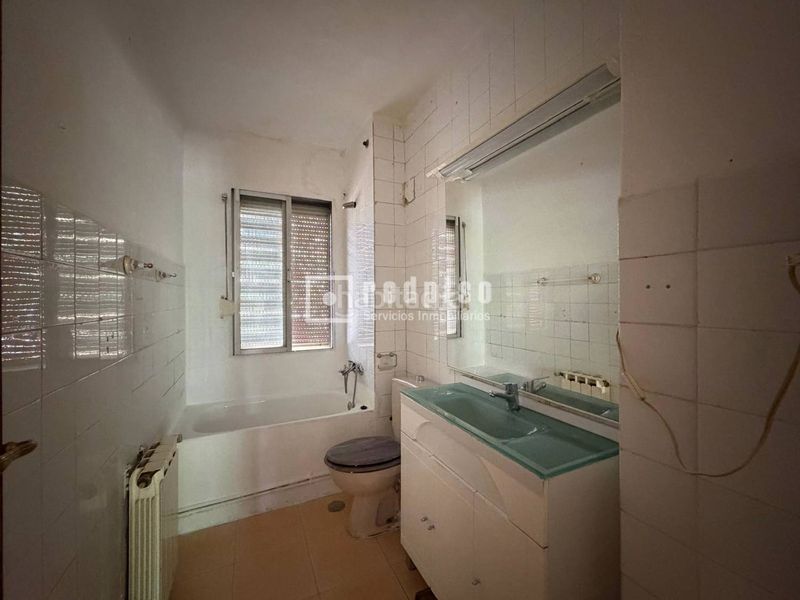 Foto d3b89fb1-2435-4993-8fe0-b93a852a7a91. Pis amb calefacció a Valderas-Los Castillos Alcorcón