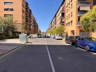 Local Comercial en Valderas-Los Castillos. Redpiso valderas alcorc�n vende en exclusiva magn�fico local en