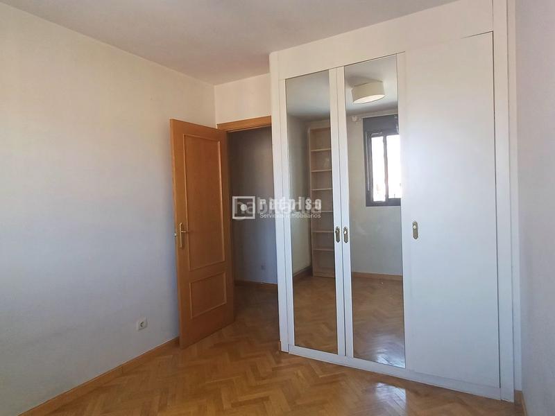 Foto 74e0c286-8d6c-4595-ba04-dec4cb999a12. Appartamento con riscaldamento parcheggio piscina in Coslada