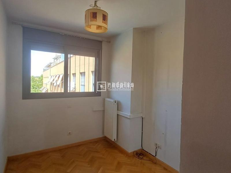 Foto 7e18d75c-7bda-496e-ab74-a98b38e928f1. Flat with heating parking pool in El Puerto Coslada