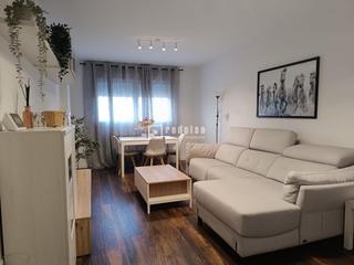 Location Appartement à El Puerto. Alquiler en barrio del puerto. 3 dormitorios, 2 baños, garaje. t