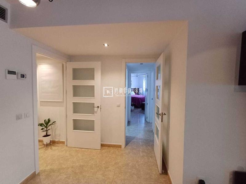 Foto 2f4880f3-aa54-4322-ad0a-fb24f2a4a1af. Flat with heating parking pool in El Puerto Coslada