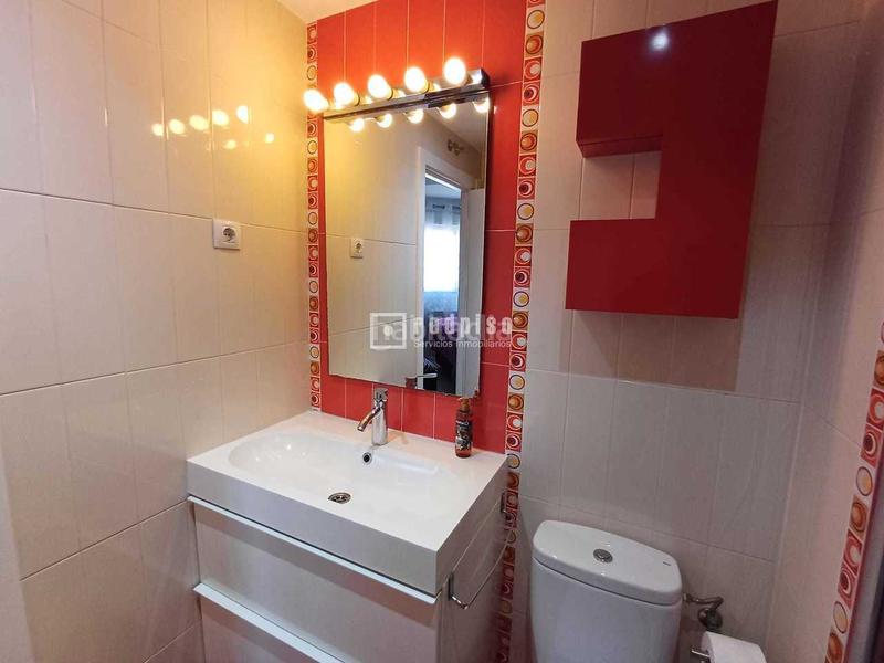 Foto 5a797bd9-e49d-4d5b-87d3-1ea546e8c4db. Flat with heating parking pool in El Puerto Coslada