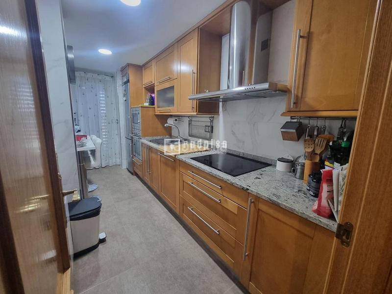 Foto 6ad3470a-7cb2-493a-8887-c85a53b98685. Appartement avec chauffage parking piscine dans Valdebernardo-Valderribas Madrid