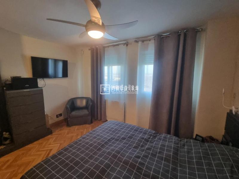 Foto d0c43766-42c0-4524-a21c-288808cc3875. Appartement avec chauffage parking piscine dans Valdebernardo-Valderribas Madrid