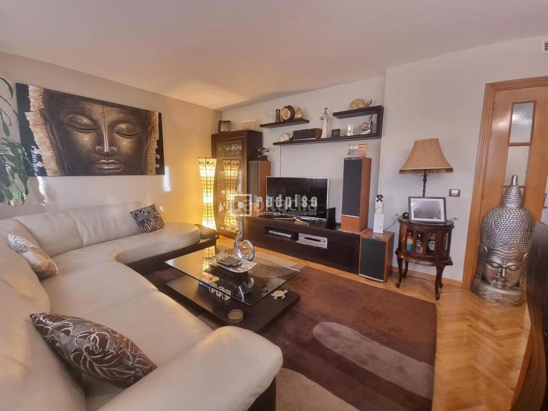 Foto dd242d37-f0d8-47d5-8812-8cc344faba20. Appartement avec chauffage parking piscine dans Valdebernardo-Valderribas Madrid