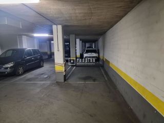 Autoparkplatz in Valdebernardo-Valderribas. Plaza de garaje subterránea