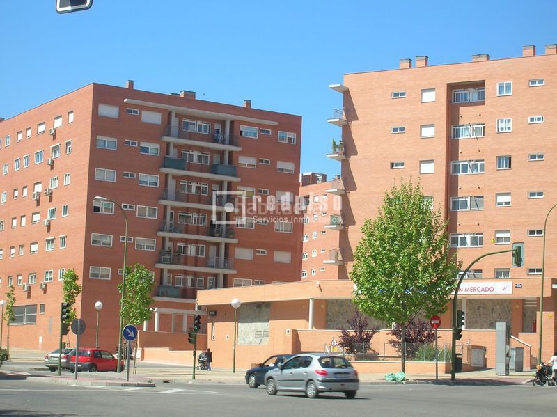 Foto f84ad065-7486-41ba-9c14-72052af61e39. Pis amb calefacció aparcament piscina a Valdebernardo-Valderribas Madrid