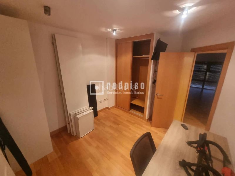 Foto 098d8b77-b31a-4f28-b80f-27beabd0b777. Duplex with heating parking in Ambroz Madrid