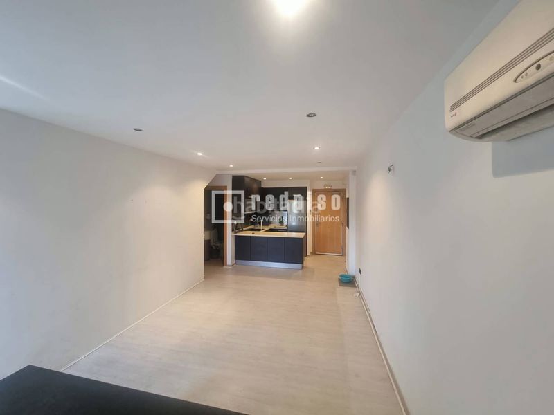 Foto 3075a5a9-9863-4a53-be2a-dc938fe07814. Duplex with heating parking in Ambroz Madrid