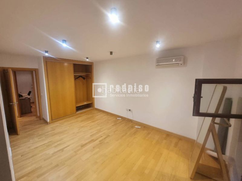 Foto 3d62c951-6a14-440c-961d-0fe50dd696d7. Duplex with heating parking in Ambroz Madrid