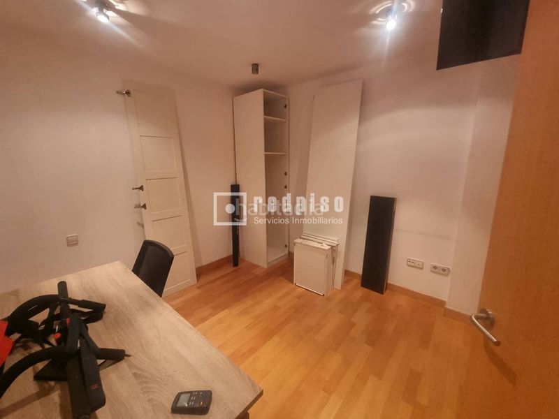 Foto 48668ac4-284b-4f41-ae38-a5d141a9f664. Duplex with heating parking in Ambroz Madrid
