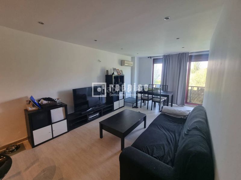 Foto 538b06e8-140b-4288-8be8-f63cf4bfeed0. Duplex con riscaldamento parcheggio in Ambroz Madrid