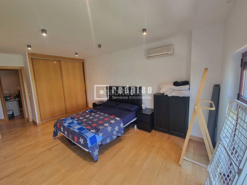 Foto 5aa05d02-ab11-4d16-b4b9-3f150db61ca3. Duplex con riscaldamento parcheggio in Ambroz Madrid