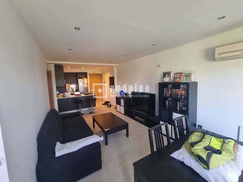 Foto e50bdb53-18e7-4da6-947a-ed534a7ccde8. Duplex con riscaldamento parcheggio in Ambroz Madrid