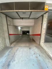Aparcament cotxe  Carrer de santa eugènia. Ubicació: carrer de santa eugènia 88 17005 girona