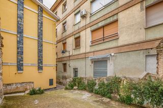 Pis  Carrer vicenç bosch. Pis arbucies