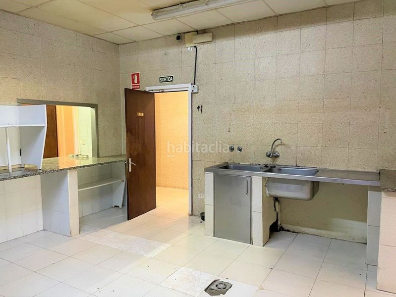 Foto 7c89cf89-cbc0-4819-b9c6-c69e89d0ca8f. Locale commerciale in Planes d´Hostoles (Les)