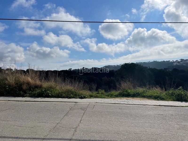 Foto ed8cb790-71ad-4737-bfa2-e86175ca76b3. Terreny residencial a Mont Ferrant-Joan Carles I Blanes