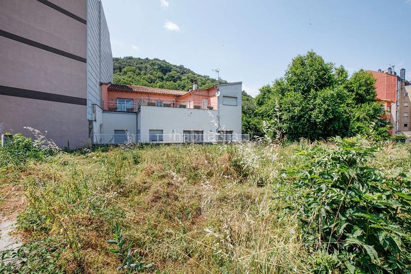 Foto db6885b1-4ca8-4b1a-aa73-c4b67f671f51. Terreny residencial a Olot