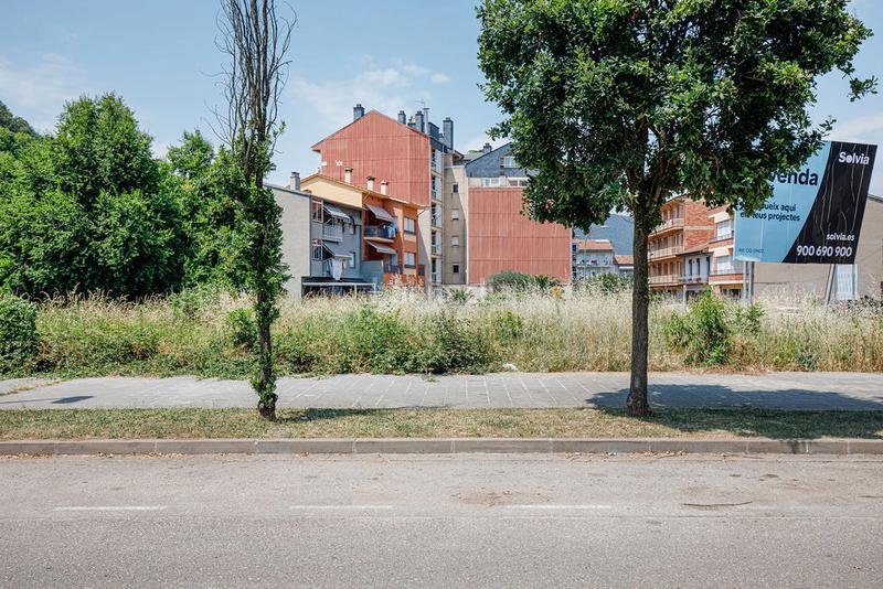 Foto ebc25a5c-6b59-4c63-aeca-f120e83843ab. Terreny residencial a Olot