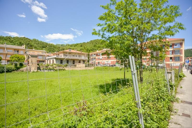 Foto 187a864f-7d6f-4bee-95f2-41a254e71c52. Wohngrundstück in Olot