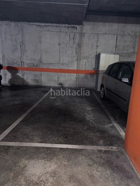 Foto 859a95cd-e579-4347-9e50-5cbe6502d188. Parking voiture dans Palau Girona