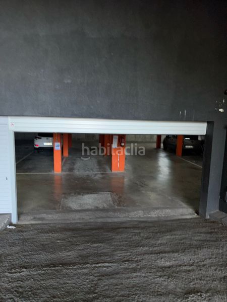 Foto 89a7c8eb-0ebd-492a-980a-77f3a5aef7f4. Parking voiture dans Palau Girona