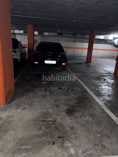 Foto a1ac4612-61e2-49d8-a11e-4ef32965da20. Parking voiture dans Palau Girona