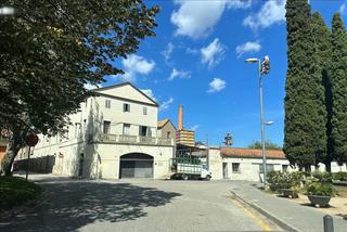 Nau industrial  Plaça del monestir