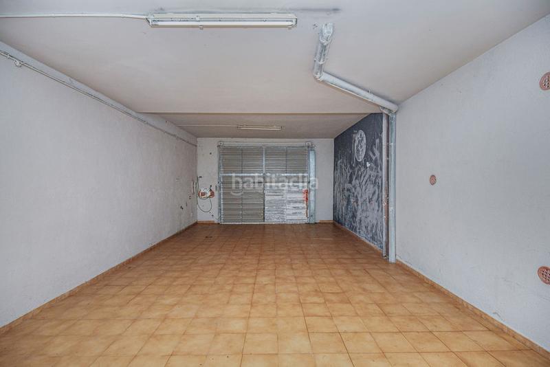 Foto c71bc88a-fe55-4cf6-a22f-31ab3cc02d45. Casa adosada en Barri Vell Salt