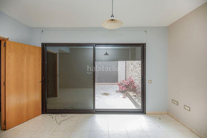 Foto a83d1f9e-03d8-41b8-8a56-ce027260da90. Semi detached house in Barri Vell Salt