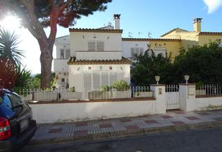 Aparcament cotxe  Carrer vicens bou