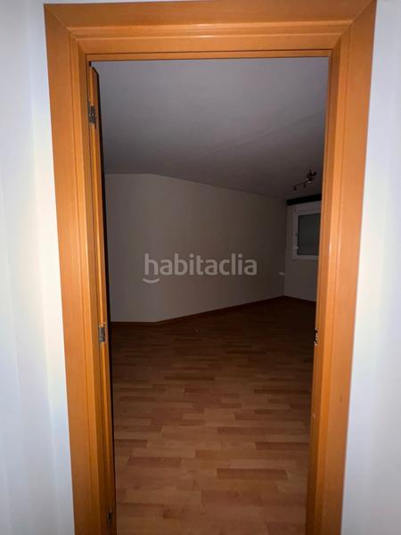 Foto ced7c1c8-dfc3-4940-b6ed-ad18e6479d89. Piso en Amer