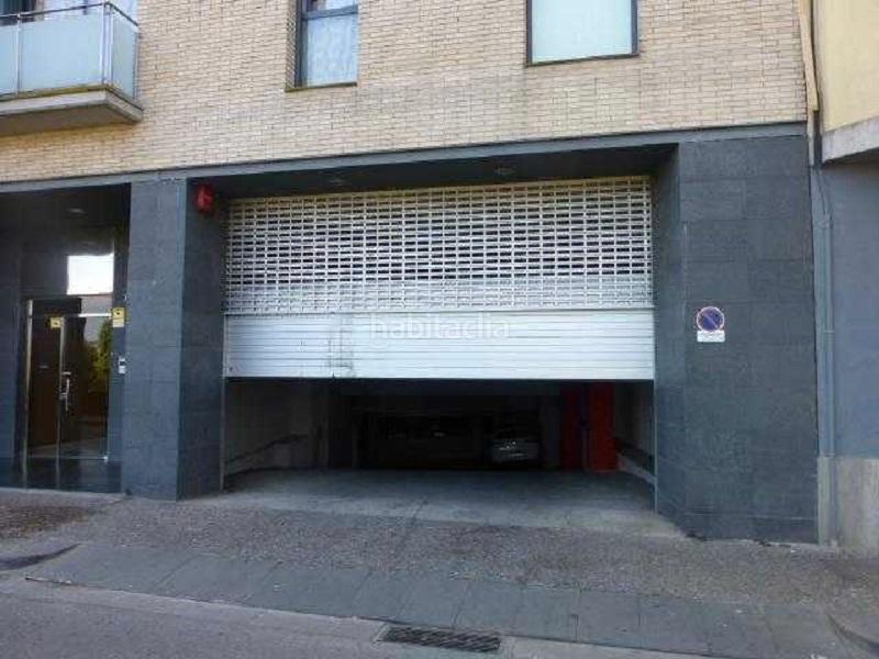 Foto c6f350e4-6c12-4e55-9b9c-5810299d323c. Parking coche en Santa Eugenia Girona