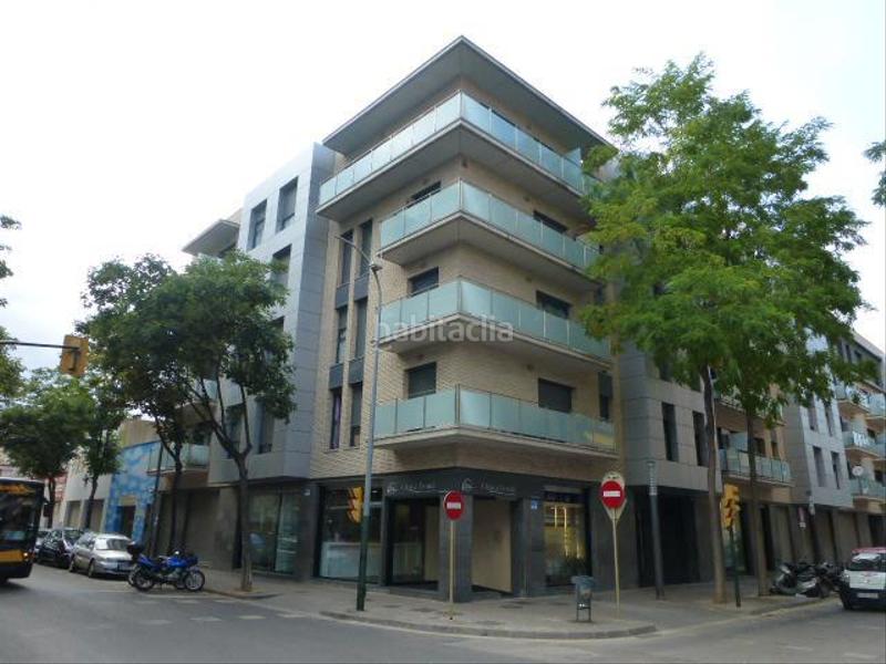 Foto e605cfca-7c90-47e4-991c-a17e5f609b74. Parking voiture dans Santa Eugenia Girona