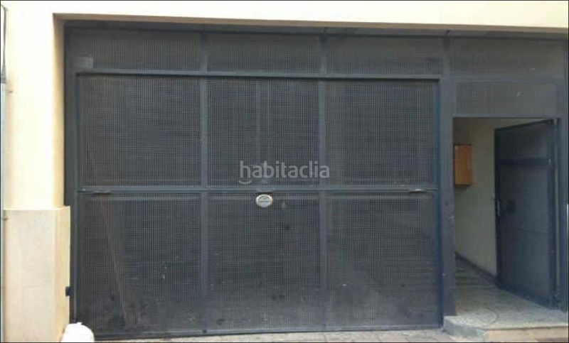 Foto c11e294d-00db-42ca-976a-70a2b4283937. Car parking in Llagostera