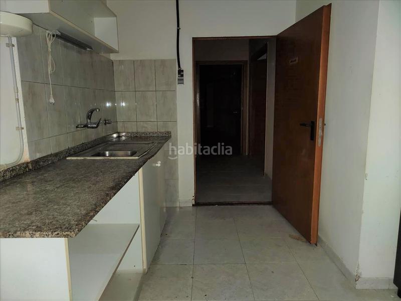 Foto 2d2bd2d9-bd1d-451a-9dcb-6b15e30575f9. Local commercial dans Els Pins Blanes