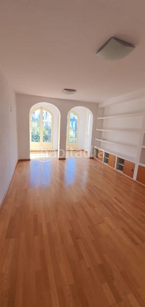 Foto 235c9ff3-df8e-44a1-8fb1-fd16cc5a80a1. Edificio en Olot