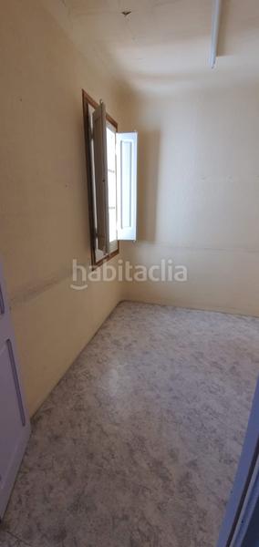 Foto 6d744ef3-c3c7-43f6-ab63-dff2286eaf27. Edificio en Olot