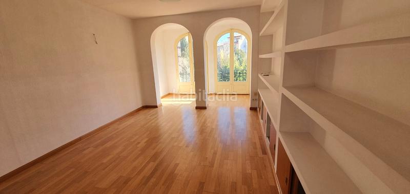 Foto 7f552787-88e7-4999-8762-efba592d496b. Edificio en Olot