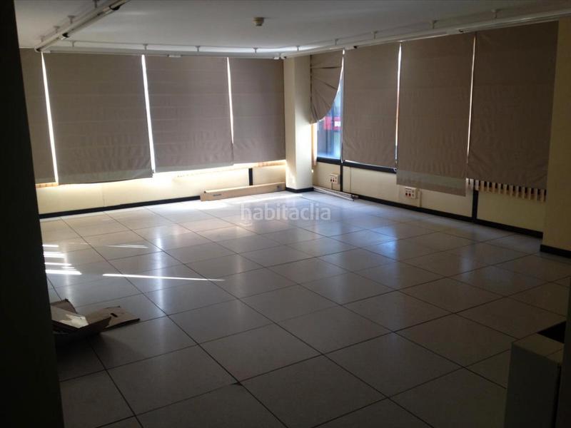Foto 0de9fd3f-187a-42c3-b8ea-6dc377fd09dc. Büro mit heizung in La Nova Esquerra de l´Eixample Barcelona