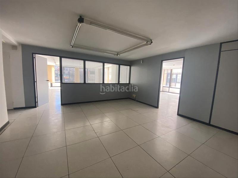 Foto db217750-314d-42b6-9a57-57fc4badd9cd. Ufficio con riscaldamento in La Nova Esquerra de l´Eixample Barcelona