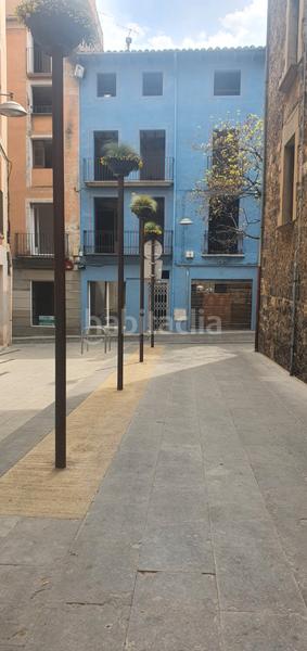 Foto 1825739f-afa8-4ba8-9228-acd57220d75d. Edificio en Olot