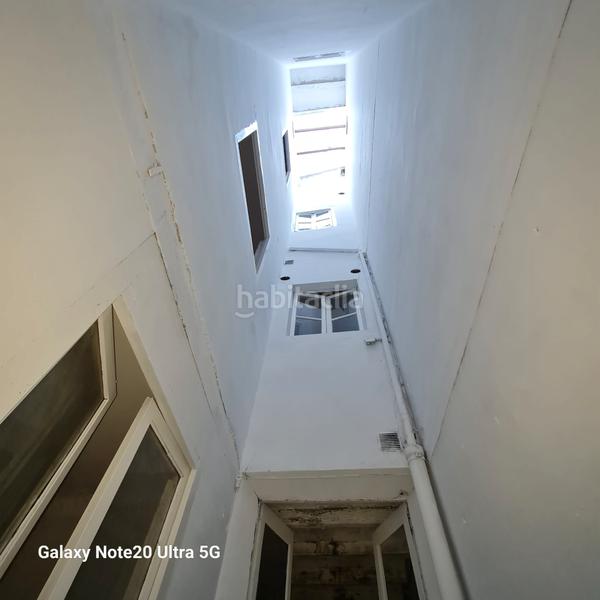 Foto 2b485264-ea44-4661-b09b-5c83ca640f5e. Edificio en Olot