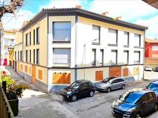 House  Carrer de la riera