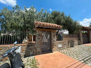 Pis  Carrer de la serra
