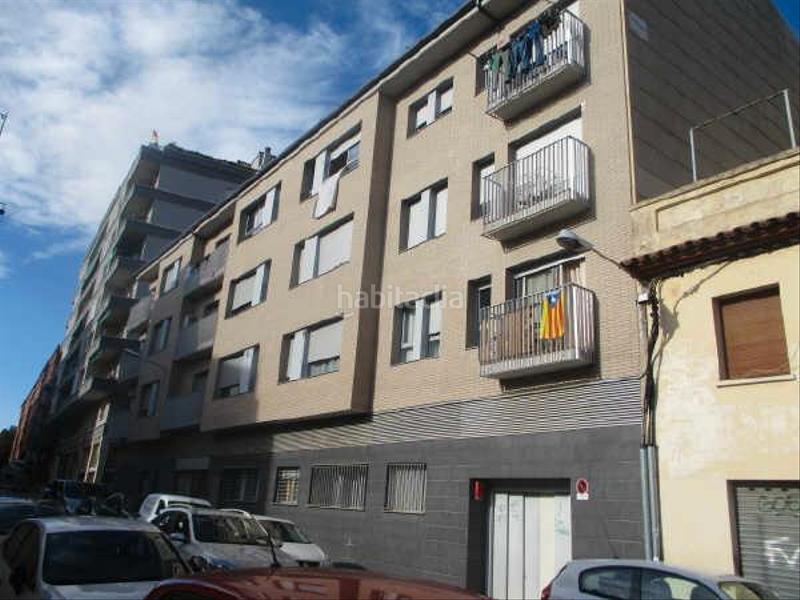 Foto c1a03ac1-963b-4c9d-9c9d-7c251125b770. Parking voiture dans Eixample Sud-Migdia Girona