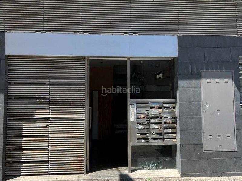Foto a9712c1b-b8c0-4943-b057-309a779e9b2b. Parking coche en Eixample Sud-Migdia Girona