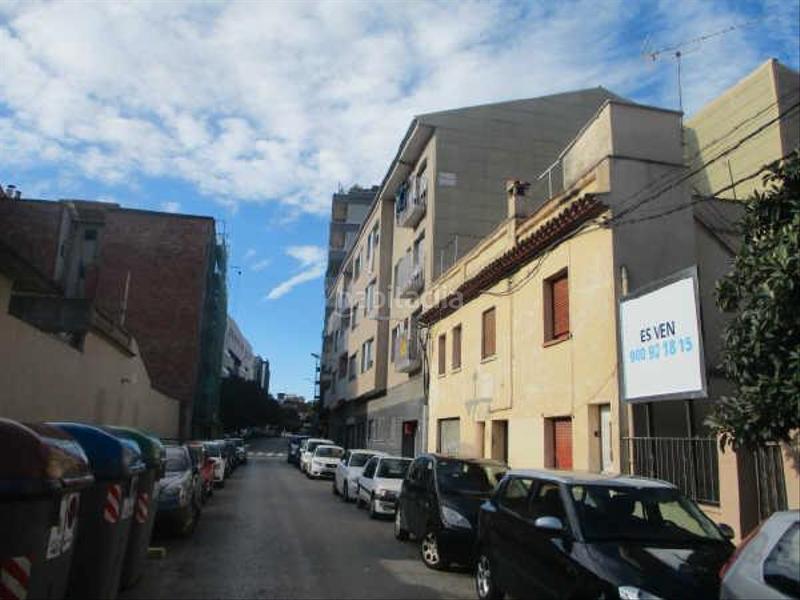 Foto c39a4e8d-2538-4f63-8208-858d9002f7a2. Parking coche en Eixample Sud-Migdia Girona